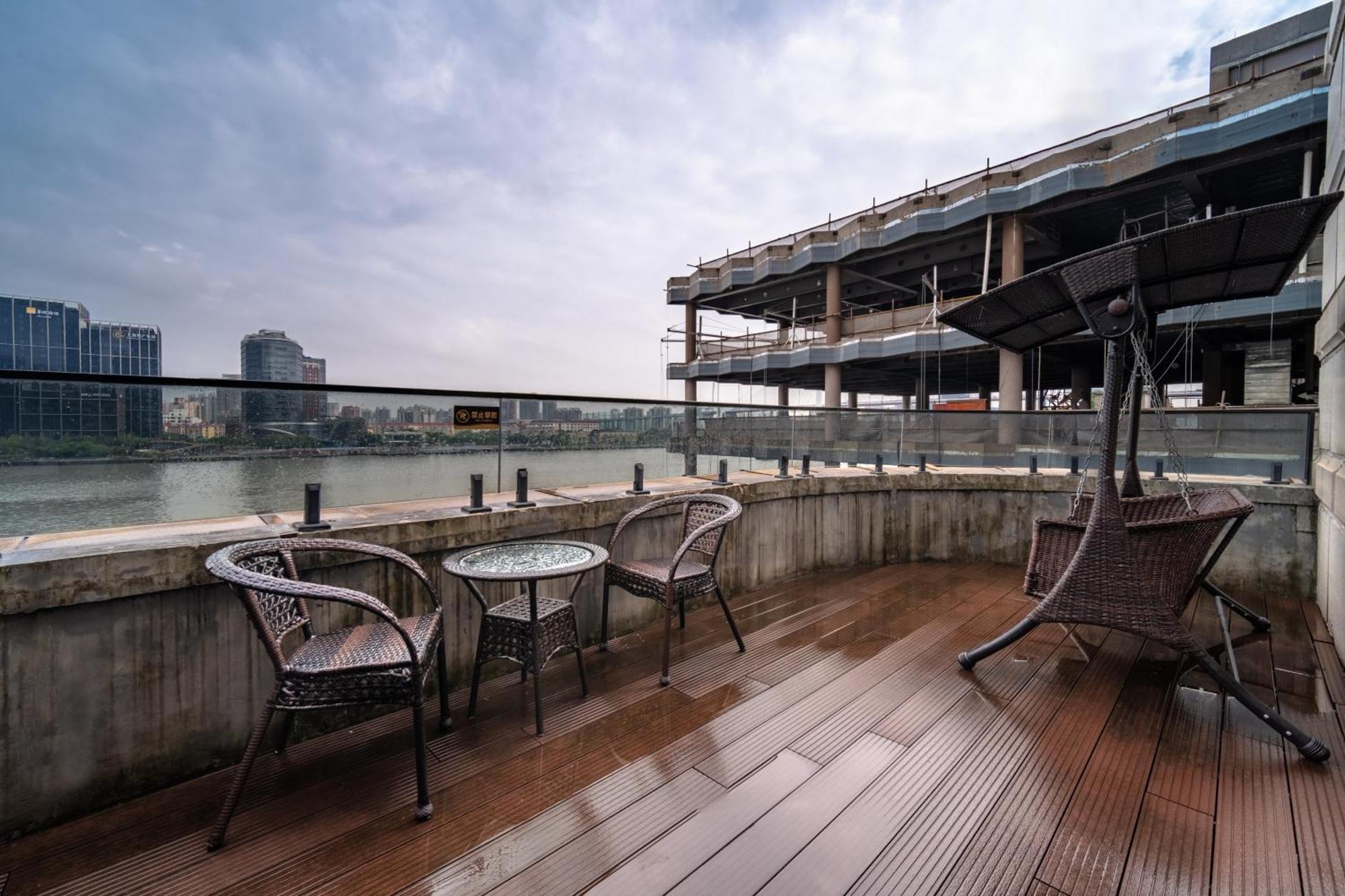 WEITING HOTEL SHANGHAI THE BUND NANPU BRIDGE SUBWAY STATION BRANCH